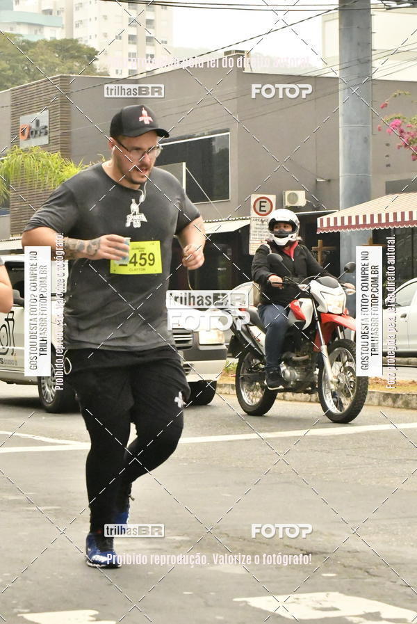 Buy your photos of the eventMeia Maratona de Blumenau on Fotop