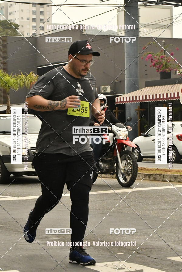 Buy your photos of the eventMeia Maratona de Blumenau on Fotop