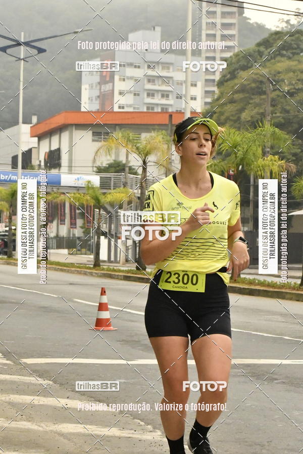 Buy your photos of the eventMeia Maratona de Blumenau on Fotop