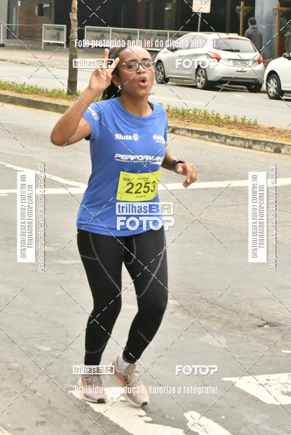 Buy your photos of the eventMeia Maratona de Blumenau on Fotop