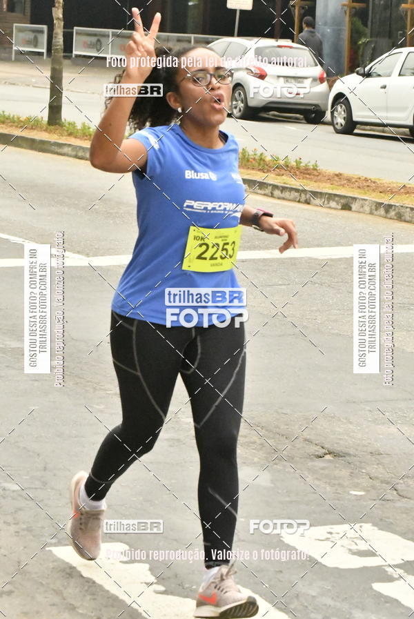 Buy your photos of the eventMeia Maratona de Blumenau on Fotop