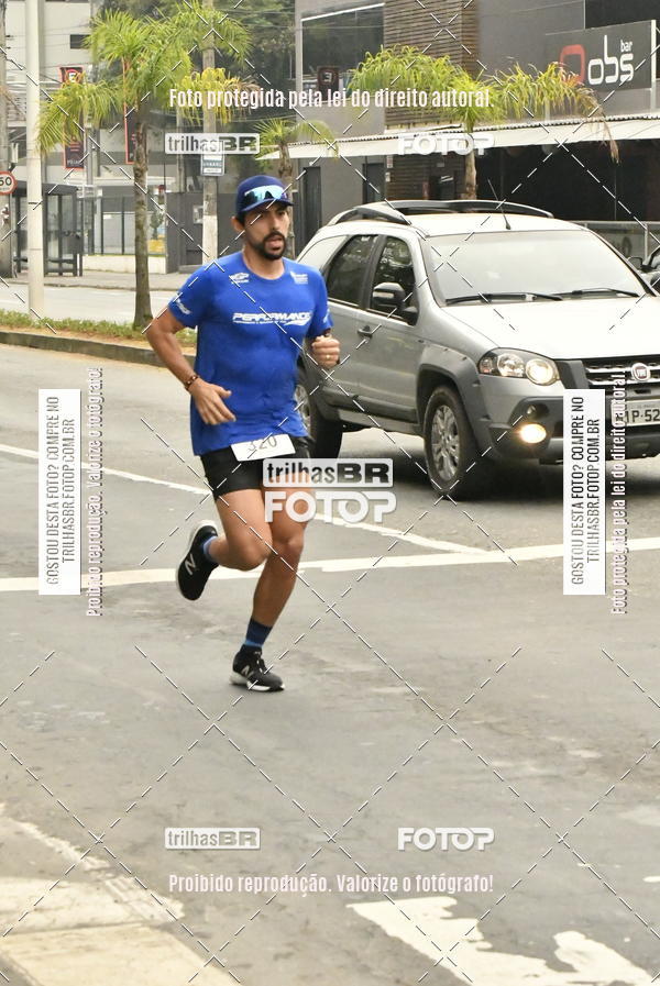 Buy your photos of the eventMeia Maratona de Blumenau on Fotop