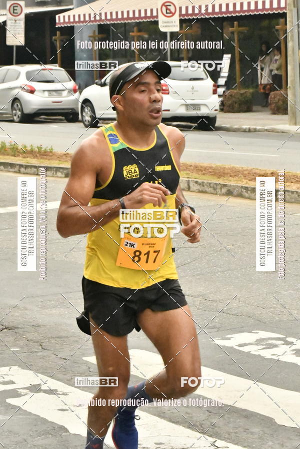 Buy your photos of the eventMeia Maratona de Blumenau on Fotop