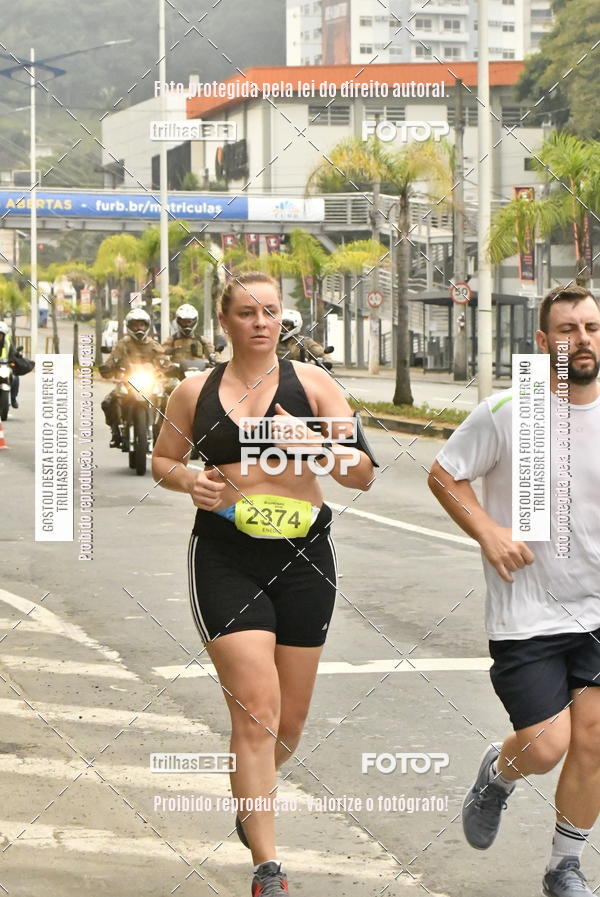Buy your photos of the eventMeia Maratona de Blumenau on Fotop