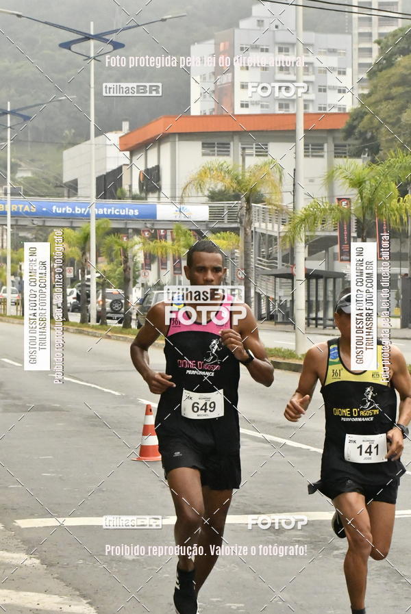 Buy your photos of the eventMeia Maratona de Blumenau on Fotop