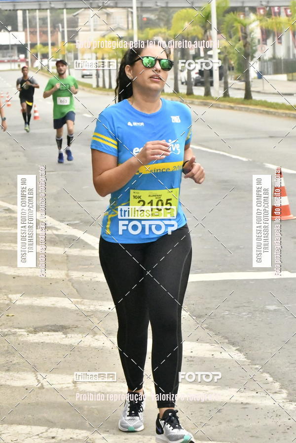 Buy your photos of the eventMeia Maratona de Blumenau on Fotop