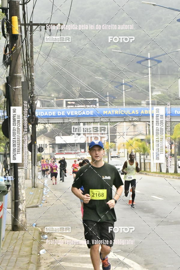 Buy your photos of the eventMeia Maratona de Blumenau on Fotop