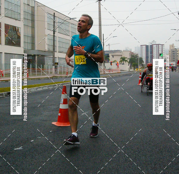 Buy your photos of the eventMeia Maratona de Blumenau on Fotop