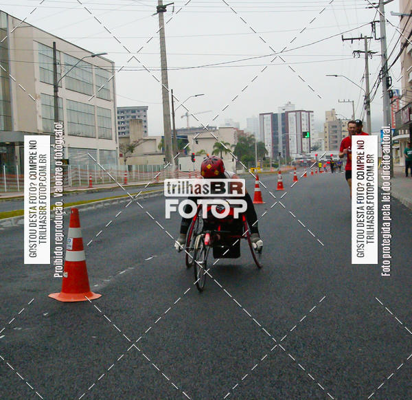 Buy your photos of the eventMeia Maratona de Blumenau on Fotop