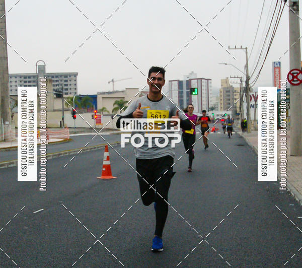 Buy your photos of the eventMeia Maratona de Blumenau on Fotop