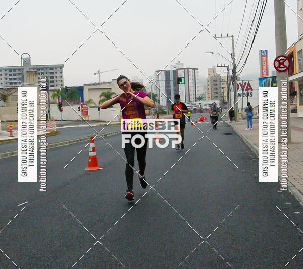 Buy your photos of the eventMeia Maratona de Blumenau on Fotop