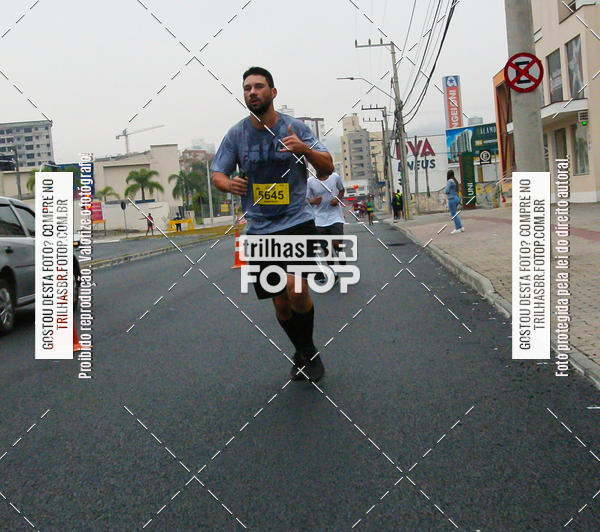 Buy your photos of the eventMeia Maratona de Blumenau on Fotop