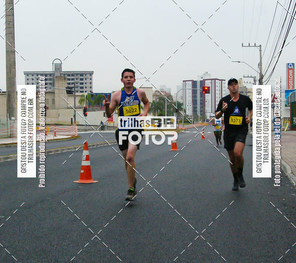 Buy your photos of the eventMeia Maratona de Blumenau on Fotop