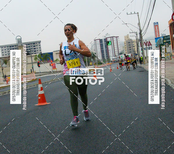 Buy your photos of the eventMeia Maratona de Blumenau on Fotop