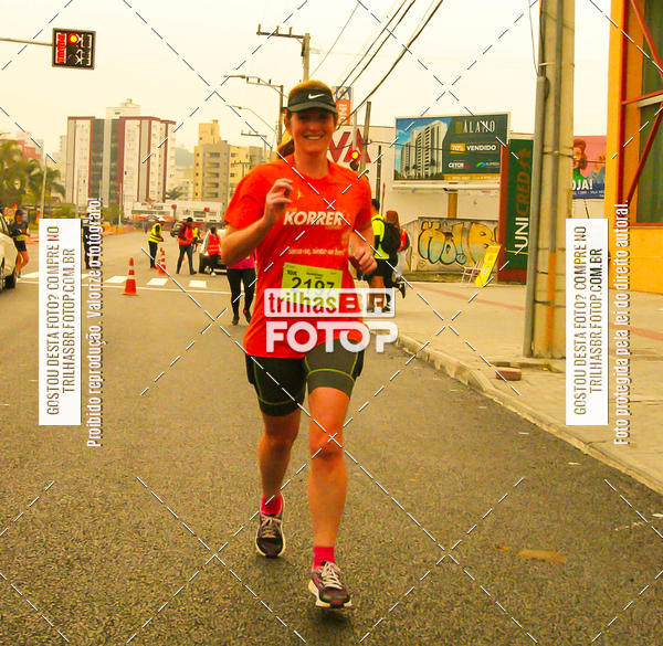 Buy your photos of the eventMeia Maratona de Blumenau on Fotop