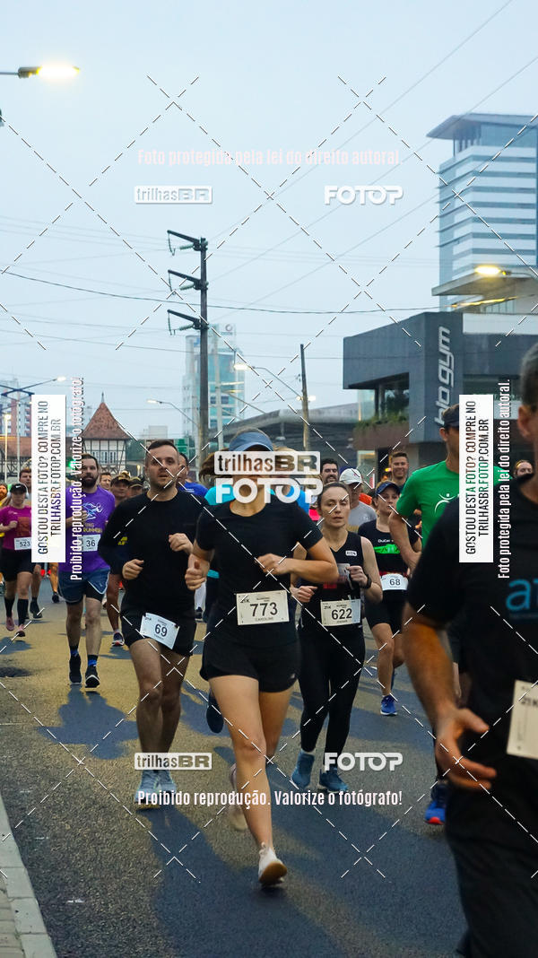 Buy your photos of the eventMeia Maratona de Blumenau on Fotop