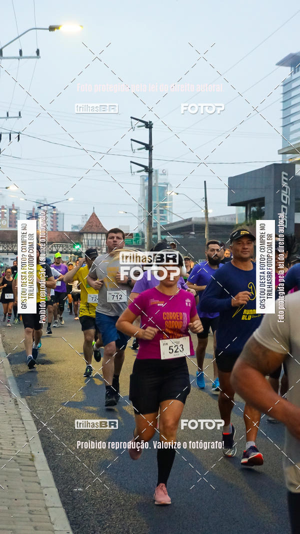 Buy your photos of the eventMeia Maratona de Blumenau on Fotop