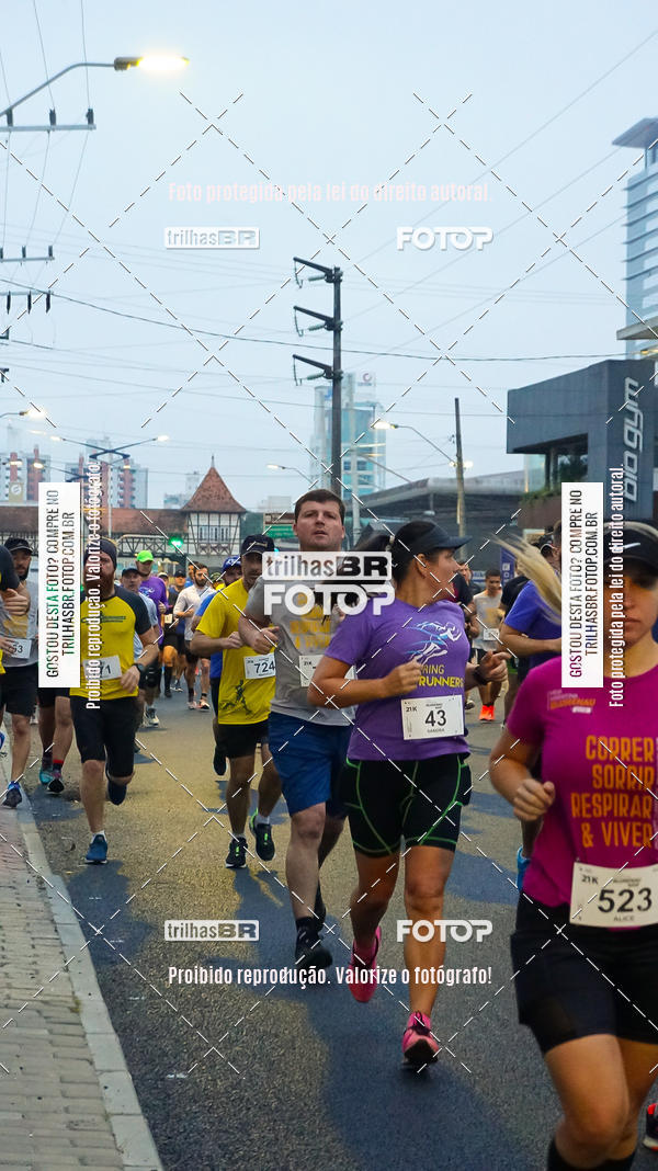 Buy your photos of the eventMeia Maratona de Blumenau on Fotop