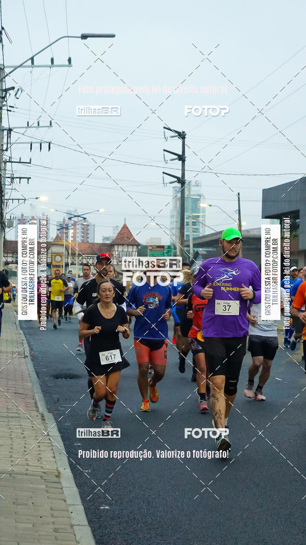 Buy your photos of the eventMeia Maratona de Blumenau on Fotop