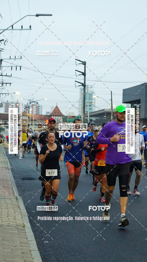 Buy your photos of the eventMeia Maratona de Blumenau on Fotop