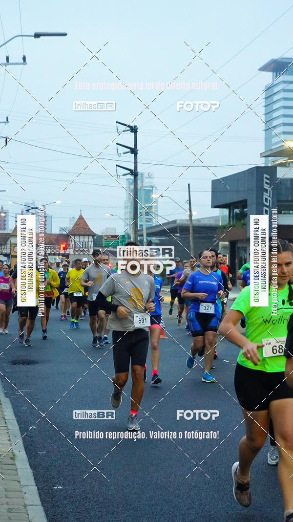 Buy your photos of the eventMeia Maratona de Blumenau on Fotop