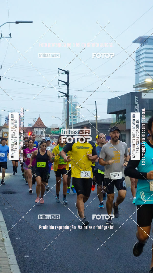 Buy your photos of the eventMeia Maratona de Blumenau on Fotop