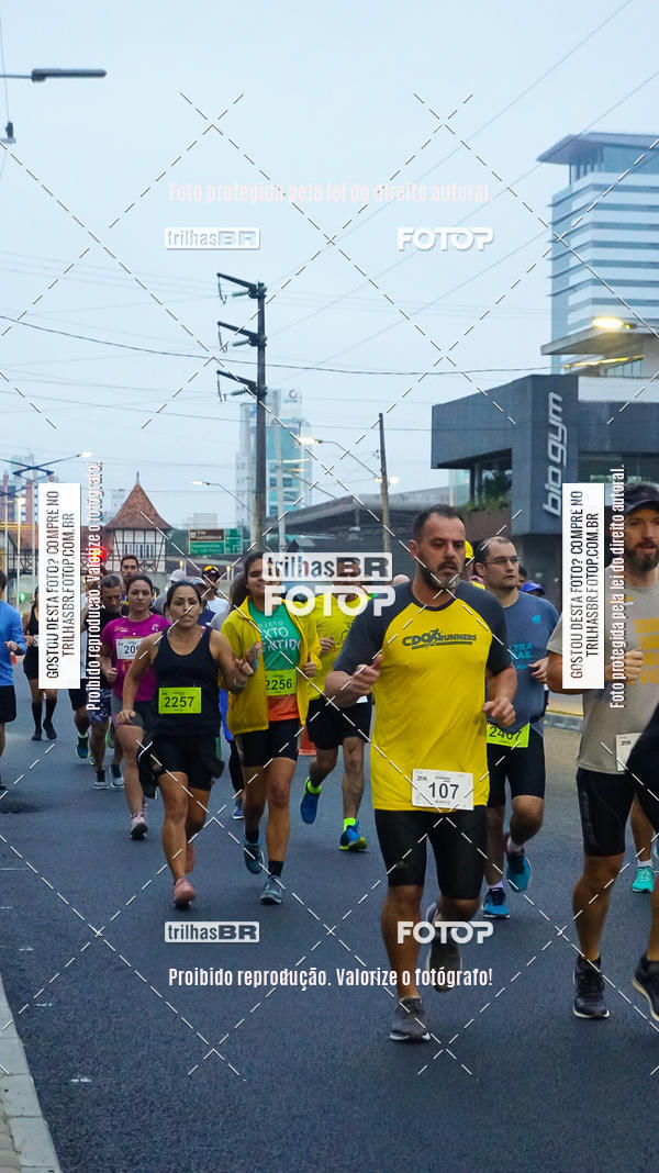 Buy your photos of the eventMeia Maratona de Blumenau on Fotop