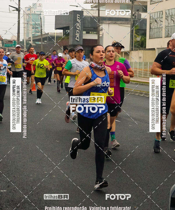 Buy your photos of the eventMeia Maratona de Blumenau on Fotop