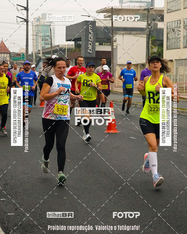 Buy your photos of the eventMeia Maratona de Blumenau on Fotop