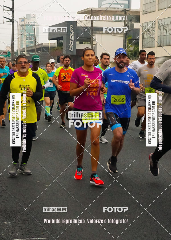 Buy your photos of the eventMeia Maratona de Blumenau on Fotop
