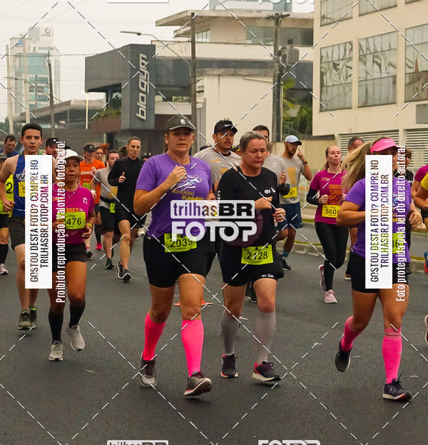 Buy your photos of the eventMeia Maratona de Blumenau on Fotop