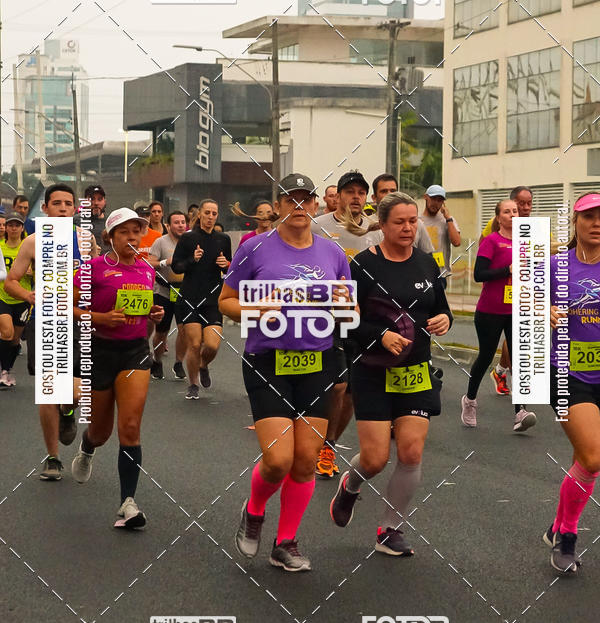 Buy your photos of the eventMeia Maratona de Blumenau on Fotop
