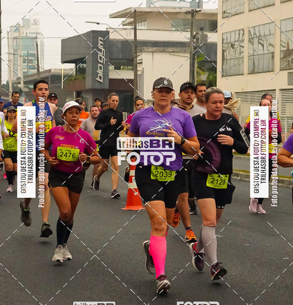 Buy your photos of the eventMeia Maratona de Blumenau on Fotop
