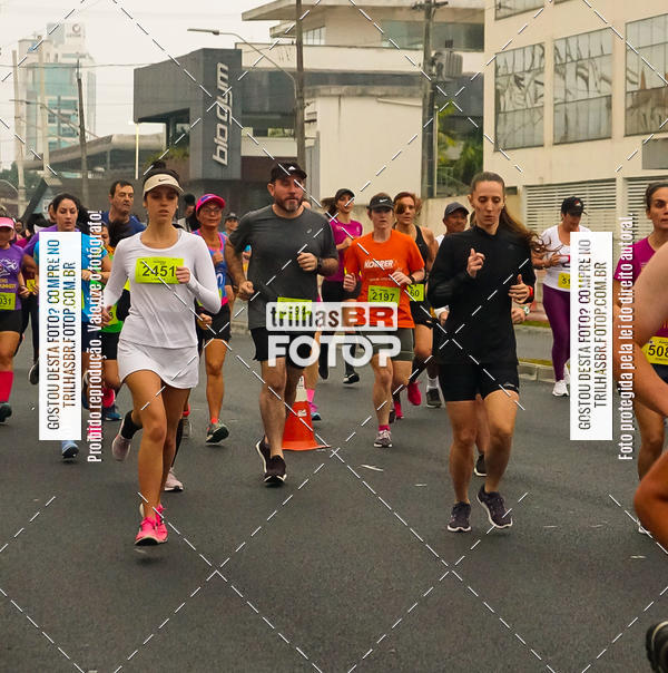Buy your photos of the eventMeia Maratona de Blumenau on Fotop