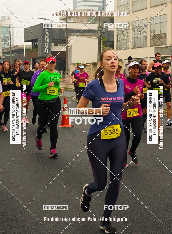 Buy your photos of the eventMeia Maratona de Blumenau on Fotop