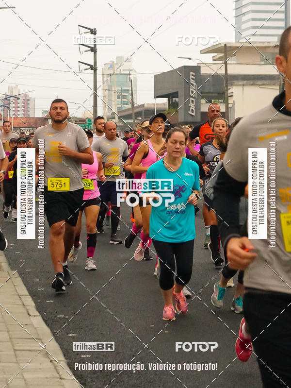 Buy your photos of the eventMeia Maratona de Blumenau on Fotop