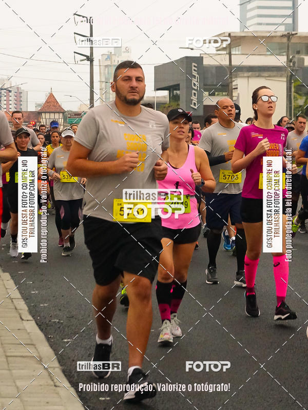 Buy your photos of the eventMeia Maratona de Blumenau on Fotop