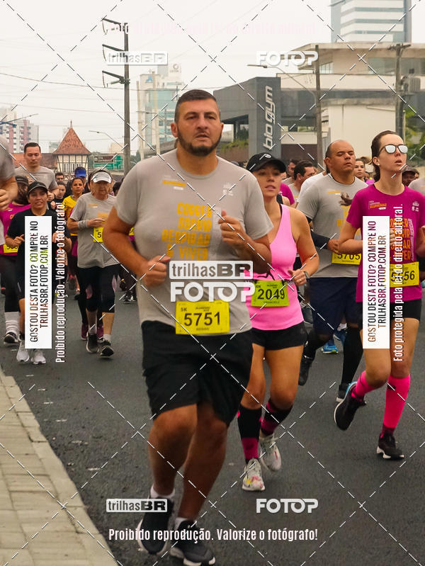 Buy your photos of the eventMeia Maratona de Blumenau on Fotop