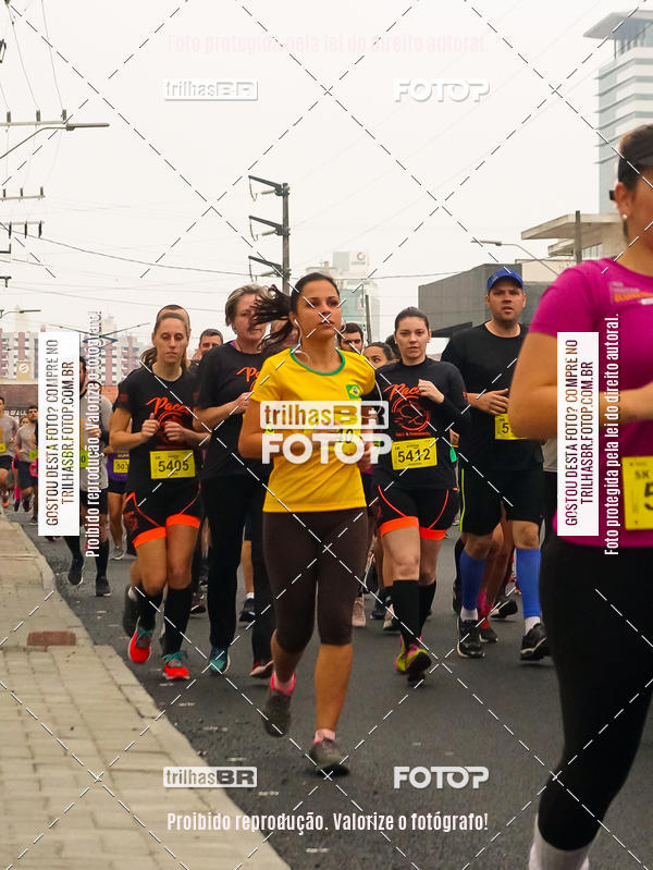 Buy your photos of the eventMeia Maratona de Blumenau on Fotop