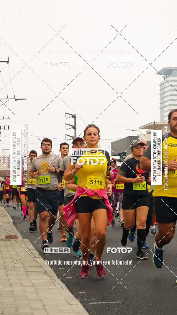Buy your photos of the eventMeia Maratona de Blumenau on Fotop