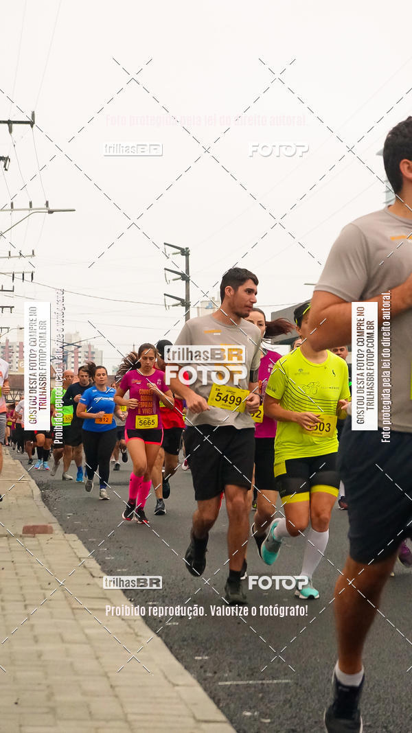 Buy your photos of the eventMeia Maratona de Blumenau on Fotop