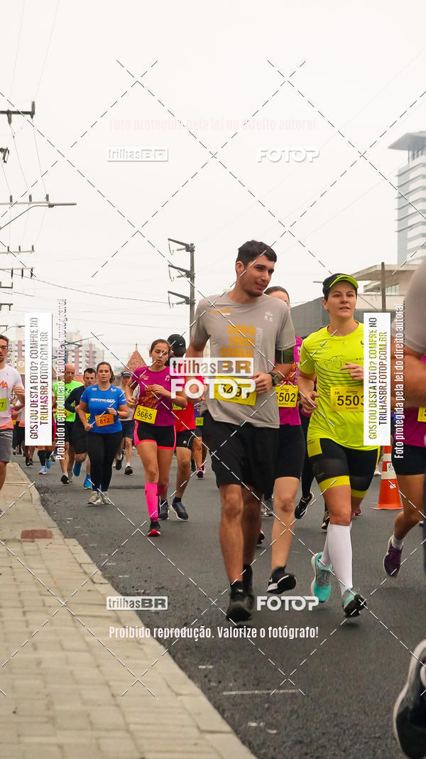 Buy your photos of the eventMeia Maratona de Blumenau on Fotop