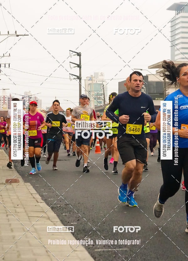 Buy your photos of the eventMeia Maratona de Blumenau on Fotop