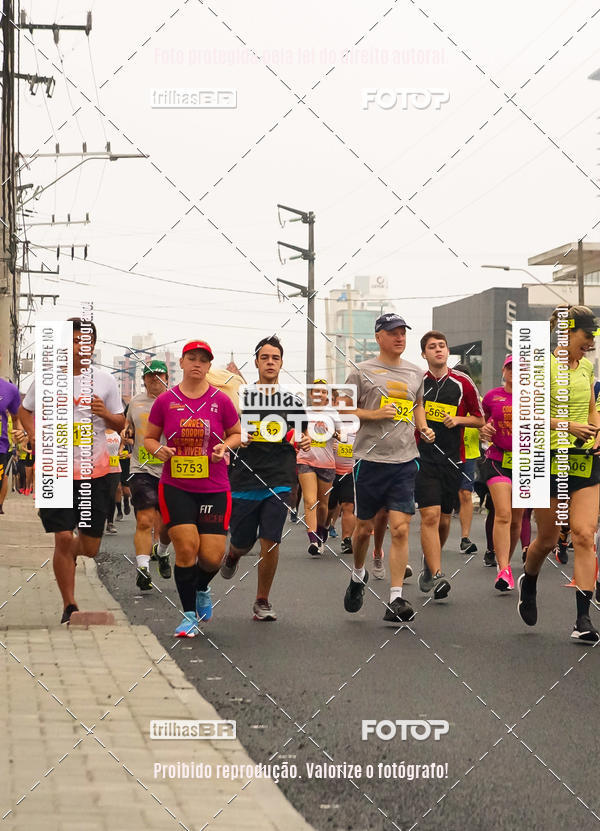 Buy your photos of the eventMeia Maratona de Blumenau on Fotop