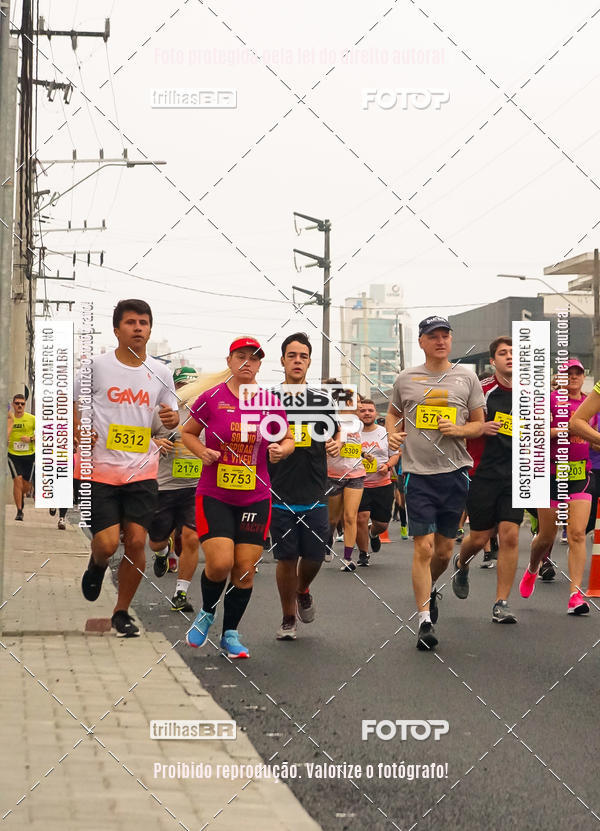 Buy your photos of the eventMeia Maratona de Blumenau on Fotop