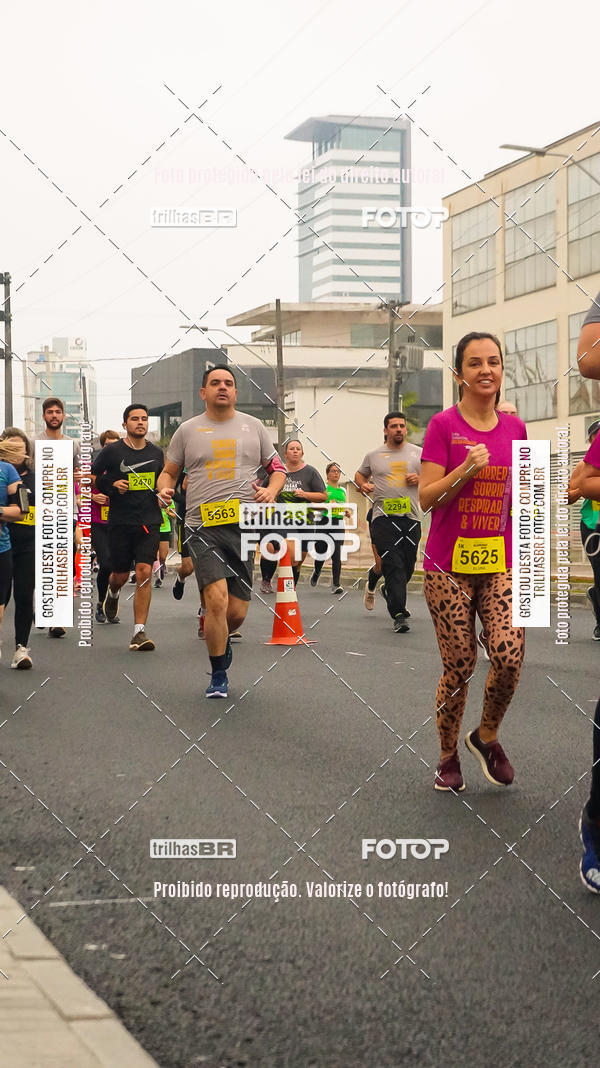 Buy your photos of the eventMeia Maratona de Blumenau on Fotop
