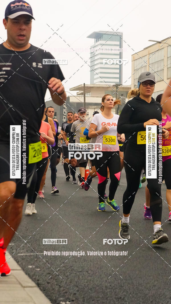 Buy your photos of the eventMeia Maratona de Blumenau on Fotop