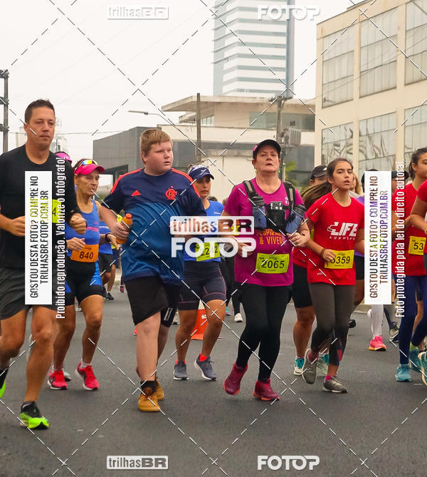 Buy your photos of the eventMeia Maratona de Blumenau on Fotop