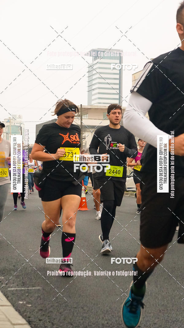 Buy your photos of the eventMeia Maratona de Blumenau on Fotop