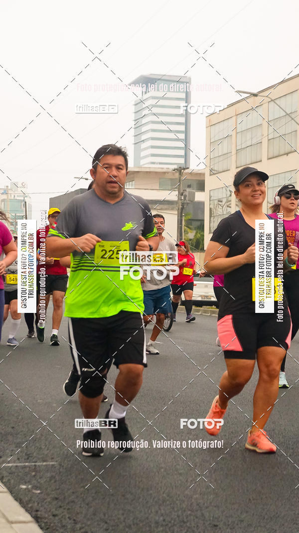 Buy your photos of the eventMeia Maratona de Blumenau on Fotop
